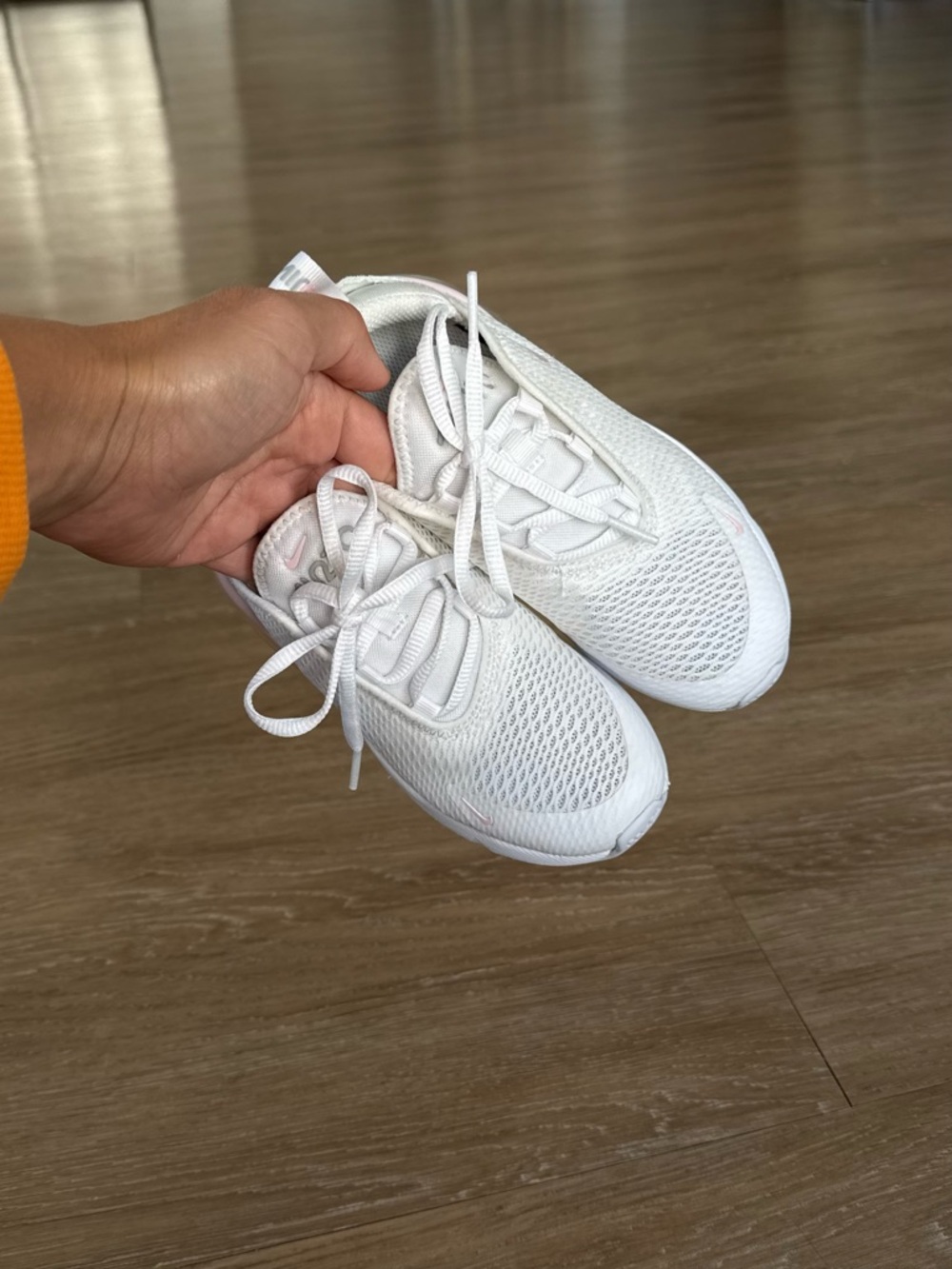 Nike White & Light Pink Air Max 270 Toddlers' Sneakers - Picture 3 of 6